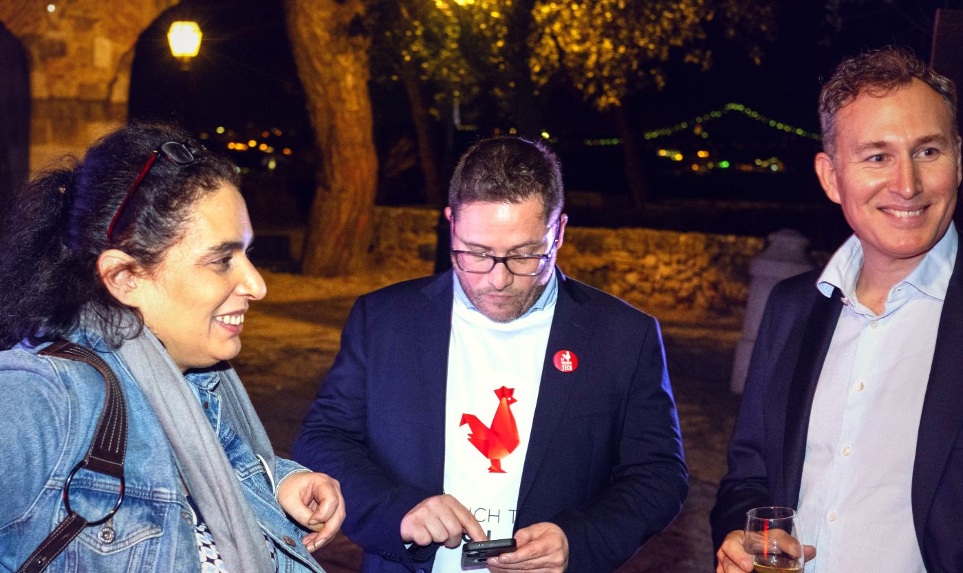 Rencontre en soirée à Lisbonne